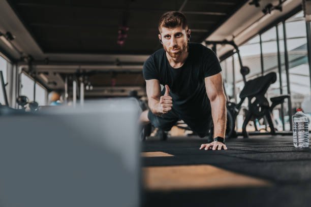 Personal Trainer giving online streaming during New-Normal